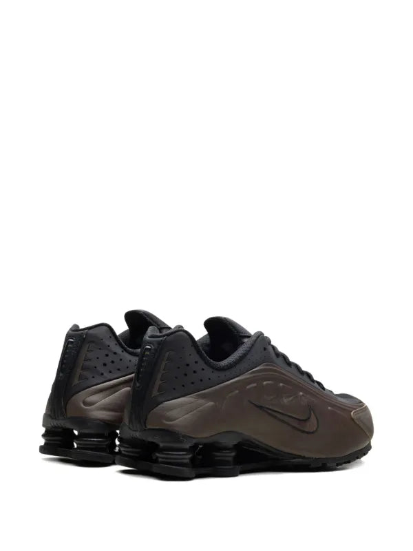 Nike Shox R4 "Ironstone/Off Noir”