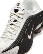 Nike Shox R4 “Sail/Black/Brown”