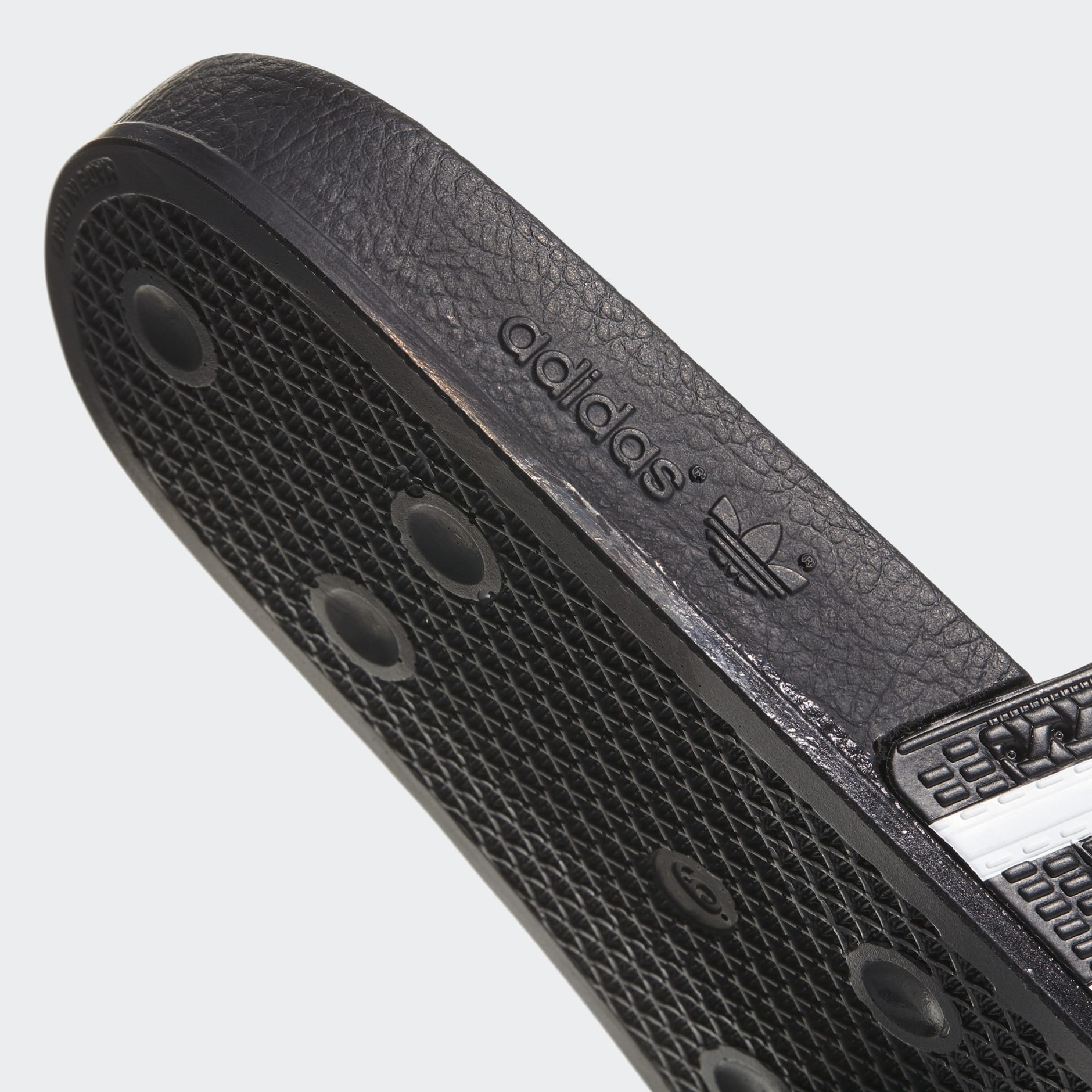 ADILETTE SLIDES “Core Black”