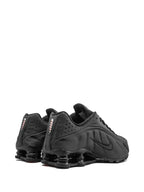 Nike Shox R4 “Black”