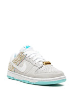 Nike DUNK LOW SE 'BARBER SHOP - GREY'