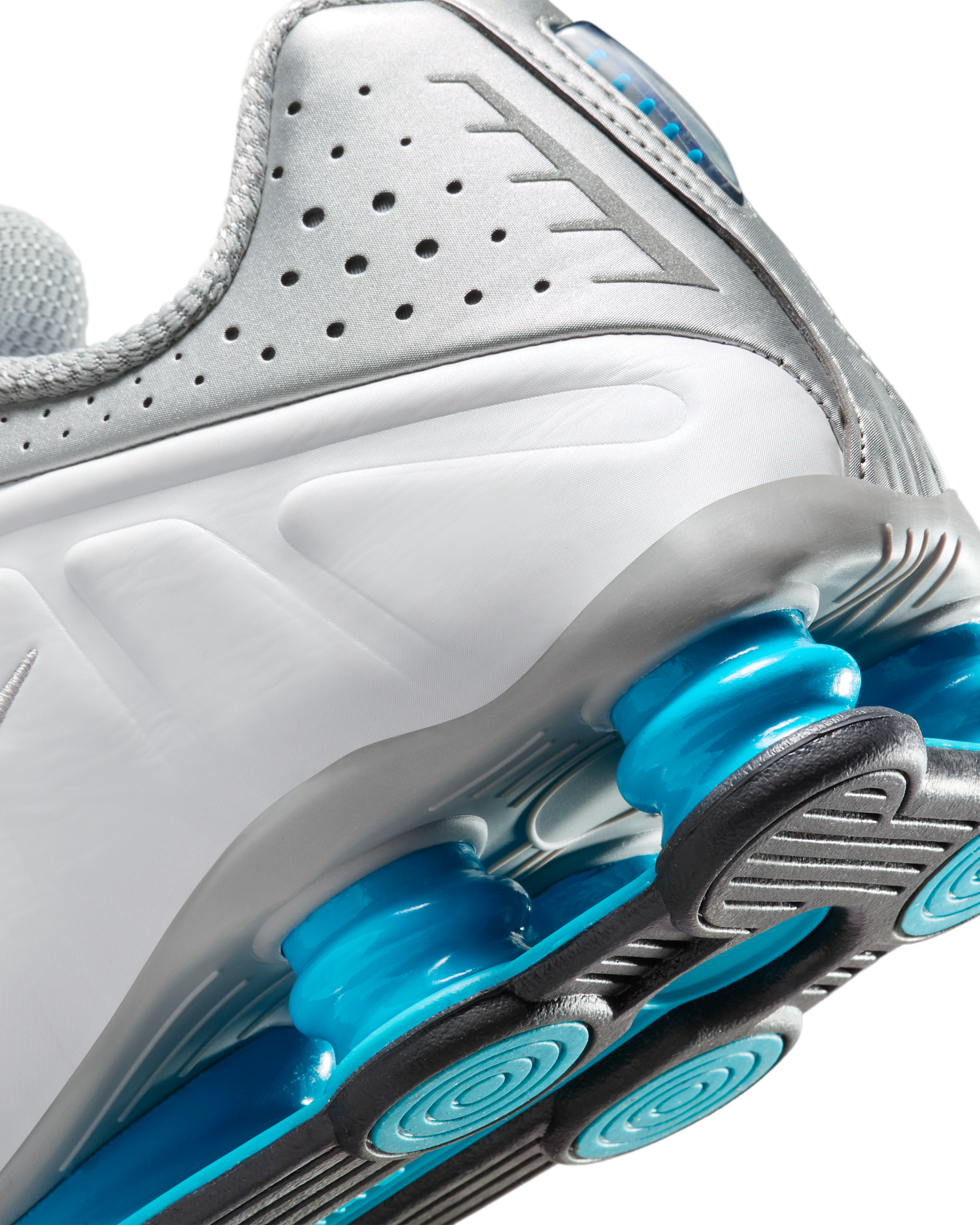 Nike Shox R4 “Blue Tint”