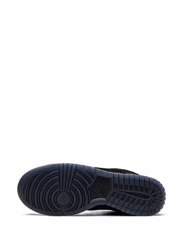 Nike x Undefeated Dunk Low SP "Black”