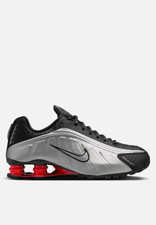 Nike Shox R4 “Black/Metallic Silver”