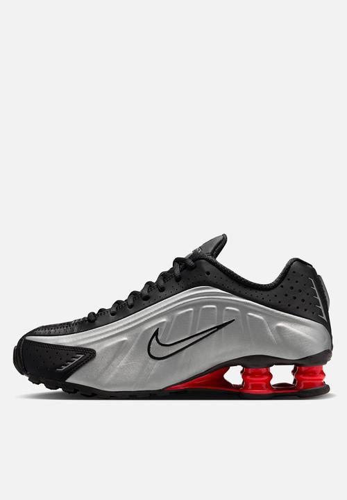 Nike Shox R4 “Black/Metallic Silver”
