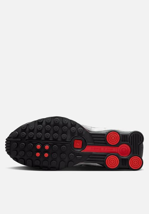 Nike Shox R4 “Black/Metallic Silver”