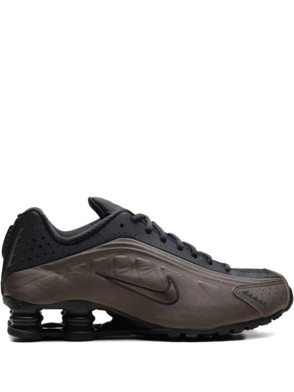 Nike Shox R4 "Ironstone/Off Noir”