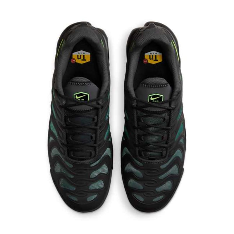 Nike Air Max Plus Drift
"Black & Green Strike"