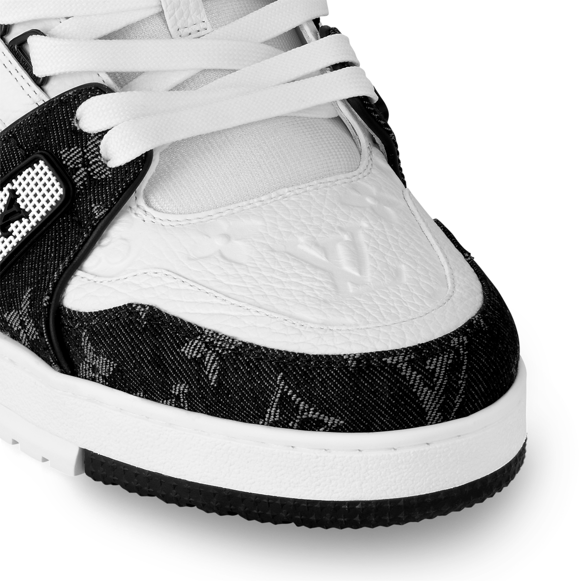 LOUIS VUITTON TRAINER BLACK & WHITE FULLY BOXED