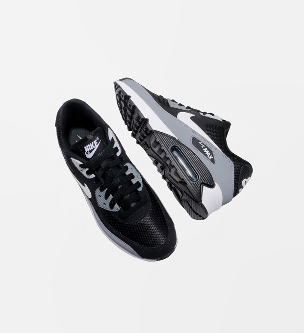 Nike Air Max 90 ‘Essential Black White Cool Grey’
