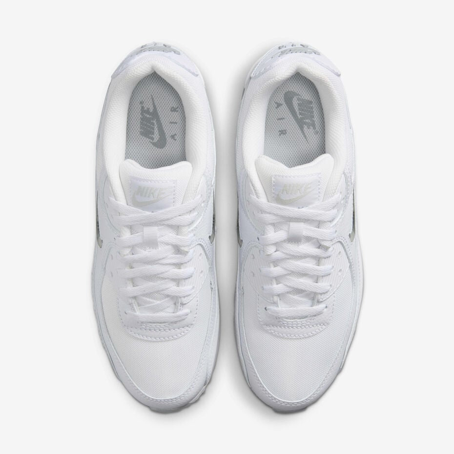 Nike Air Max 90 ‘Light Smoke Grey/Photon Dust’