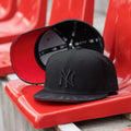 New Era NY Yankees Black Flame UV Red Fitted Cap