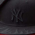 New Era NY Yankees Black Flame UV Red Fitted Cap