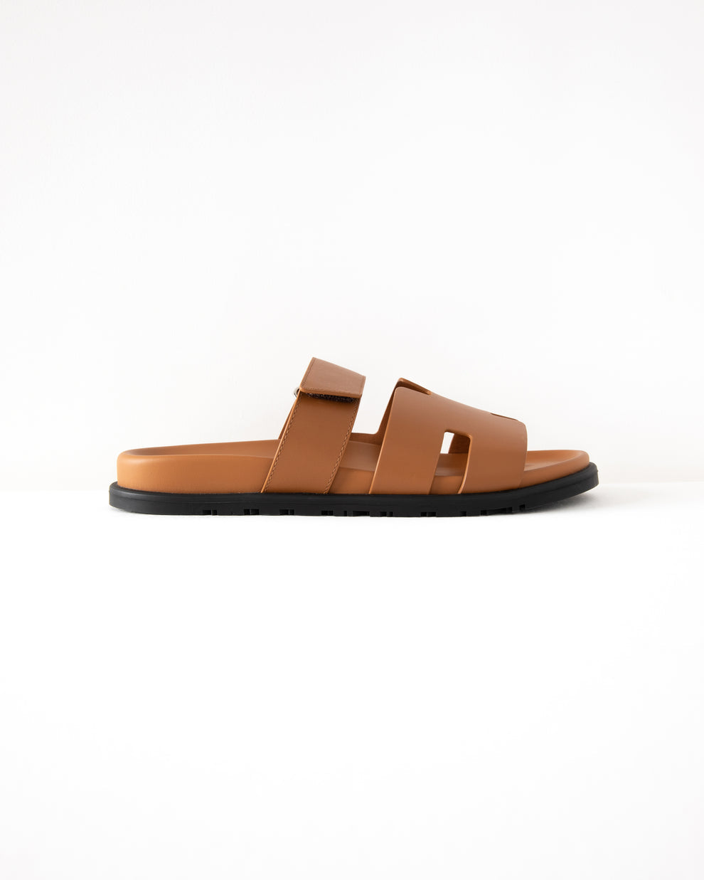 HERMÈS CHYPRE SANDALS ‘Gold’