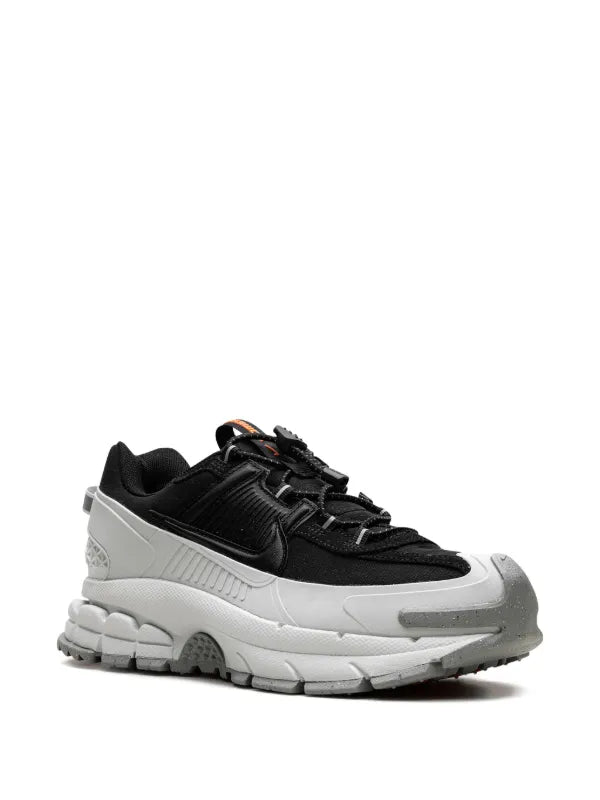 Nike Zoom Vomero 5 Roam "Black/Light Silver
