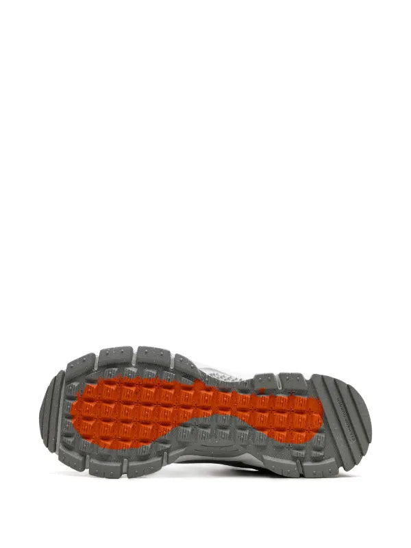 Nike Zoom Vomero 5 Roam "Black/Light Silver