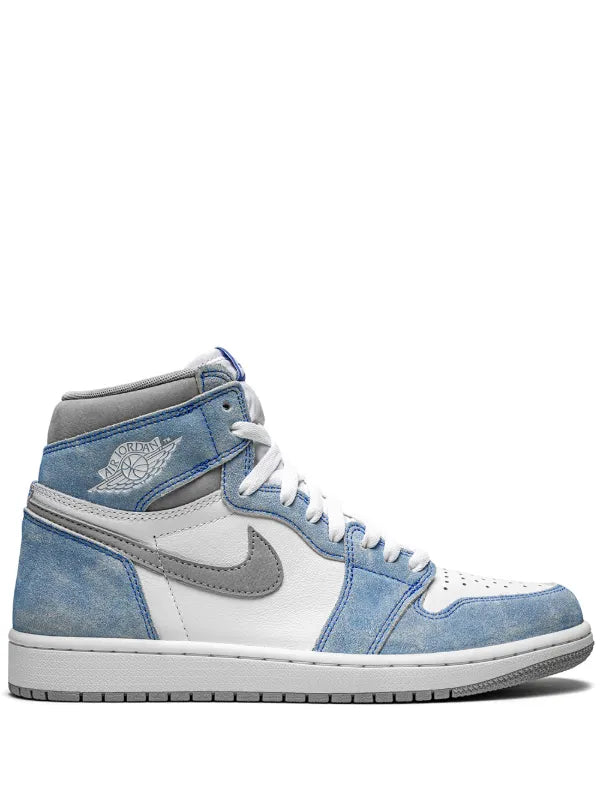 Air Jordan 1 Retro High OG "Hyper Royal"