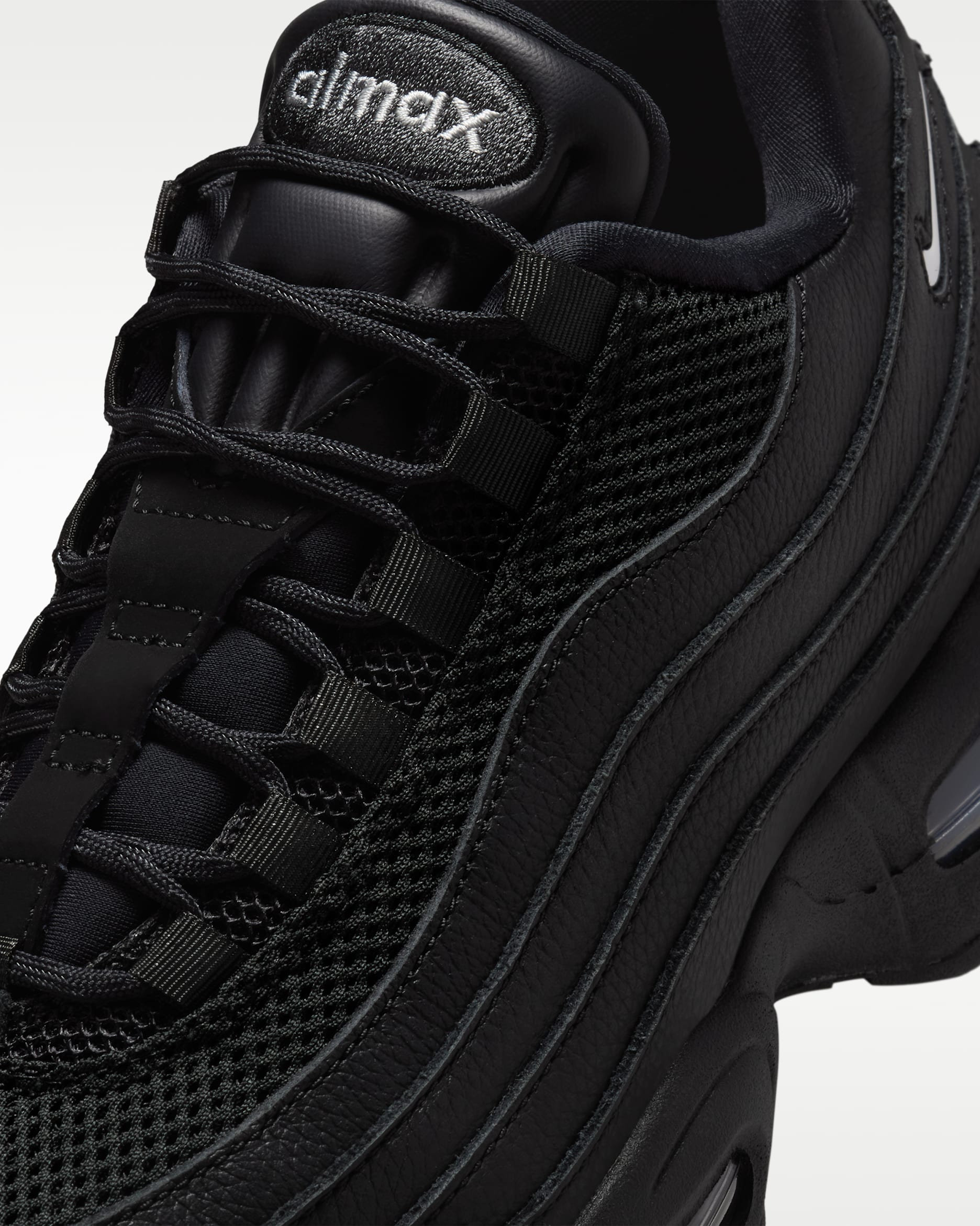 Nike Air Max 95 “Metallic Pewter”