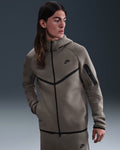 Nike Tech Fleece “Cave Stone/Black”