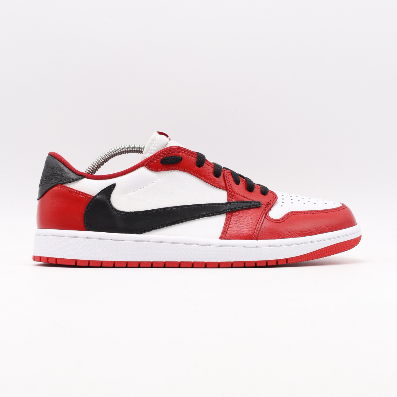 Travis Scott x Air Jordan 1 Low ‘Chicago’