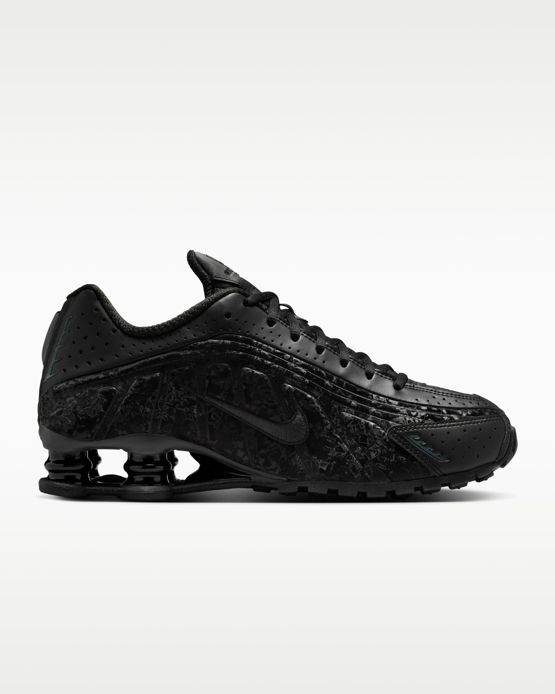 Nike Shox R4 “Black DK Smoke Grey”