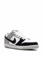 Nike SB Dunk Low Pro "Chlorophyll”