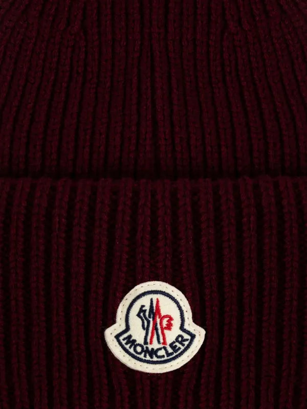 Moncler ribbed logo-patch beanie