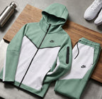 NIKE TECH FLEECE “BICOASTAL GREEN”