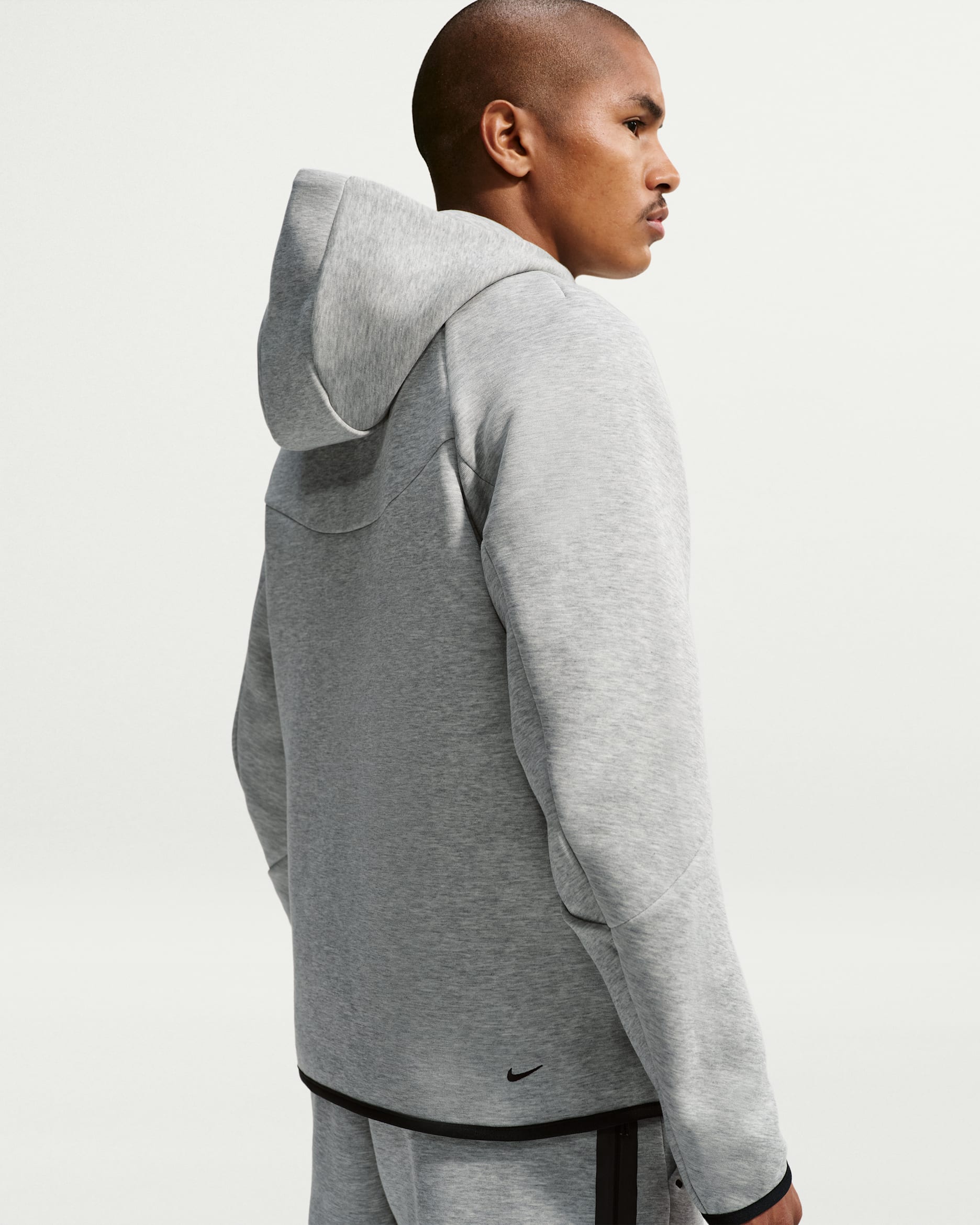 NIKE TECH FLEECE “GREY”