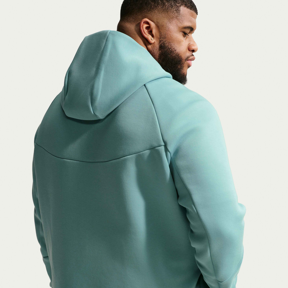 NIKE TECH FLEECE “LIGHT BLUE”