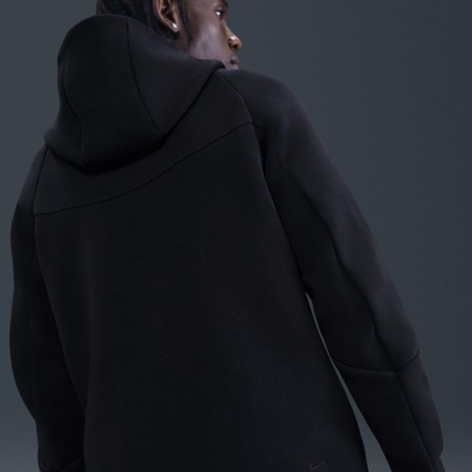 NIKE TECH FLEECE “BLACK”