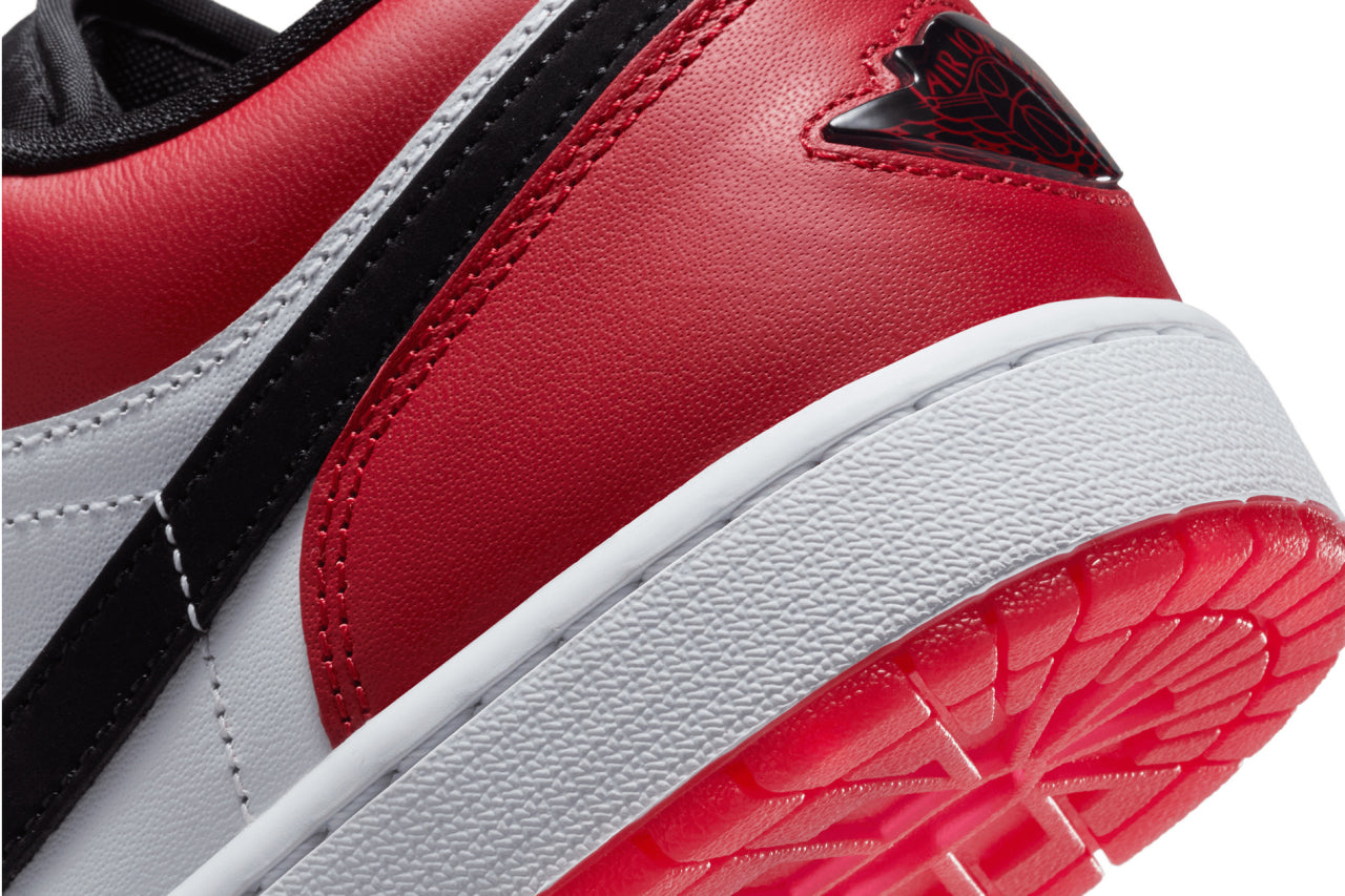 Air Jordan 1 Low SE "Black Toe”