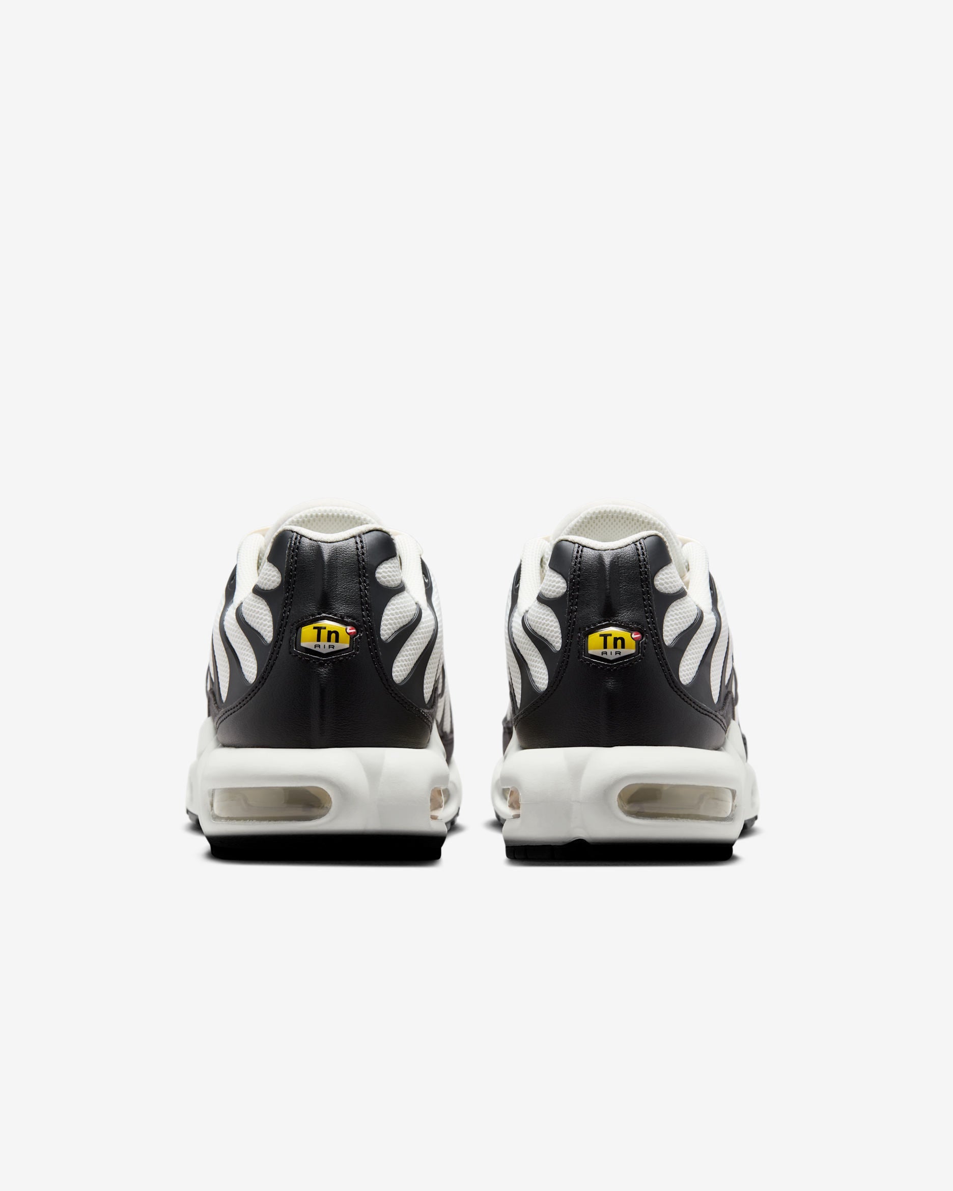 Nike Air Max Plus “Black Phantom”