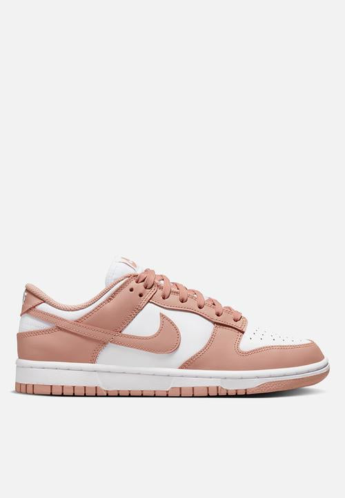 Nike Dunk Low ‘Rose Whisper’
