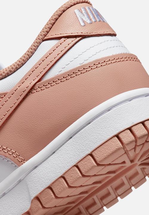 Nike Dunk Low ‘Rose Whisper’